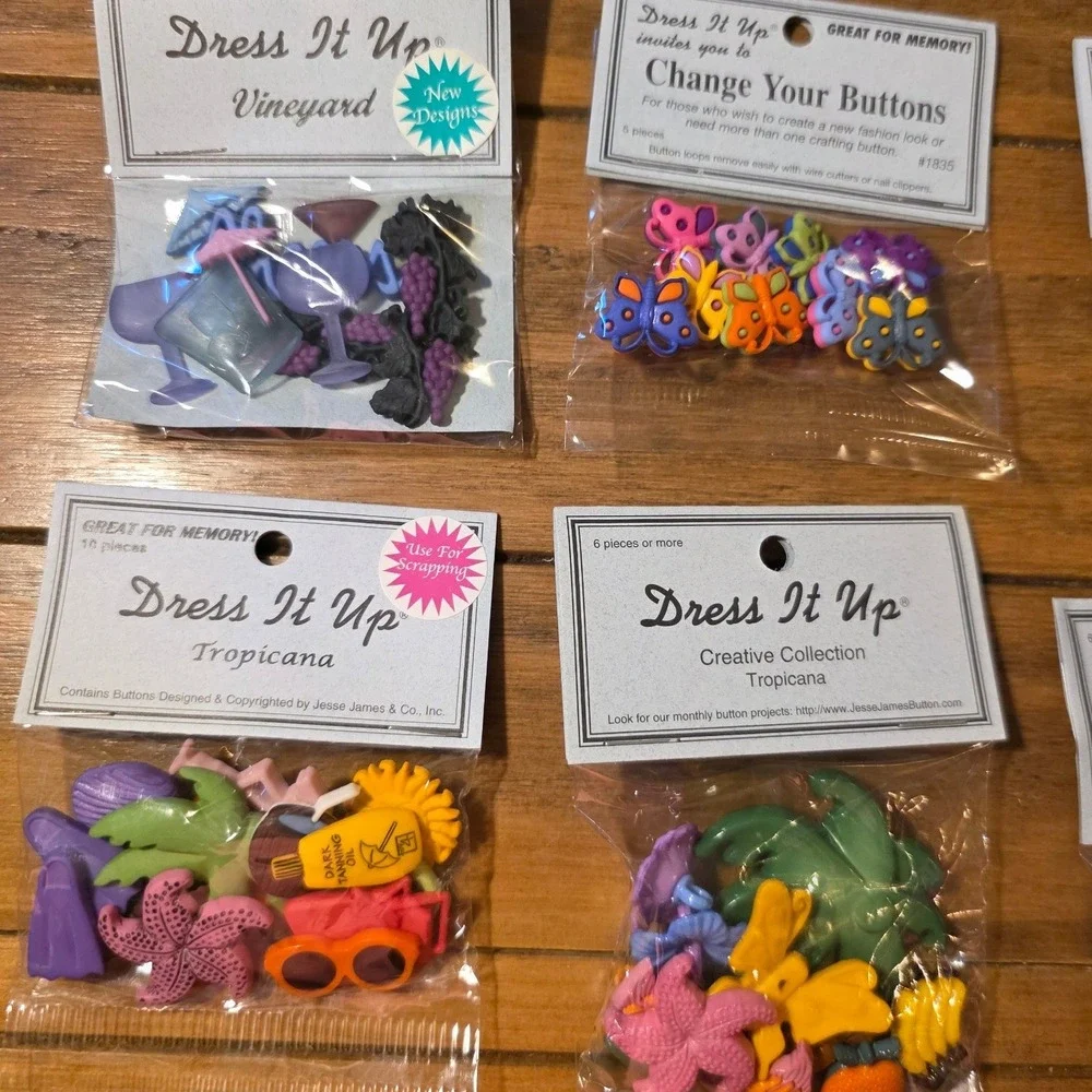 Dress It Up Buttons Multi Theme Tropicana Vineyard Hearts Lot